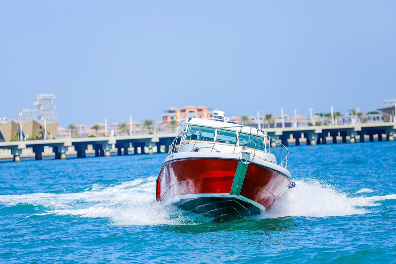 40ft Luxury Yacht View